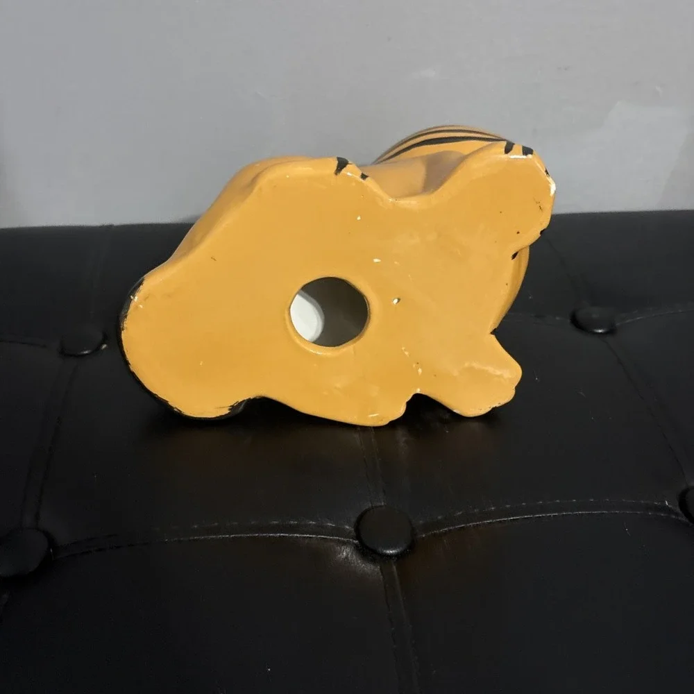 GARFIELD‎ Cat Ceramic Figurine 6.5
